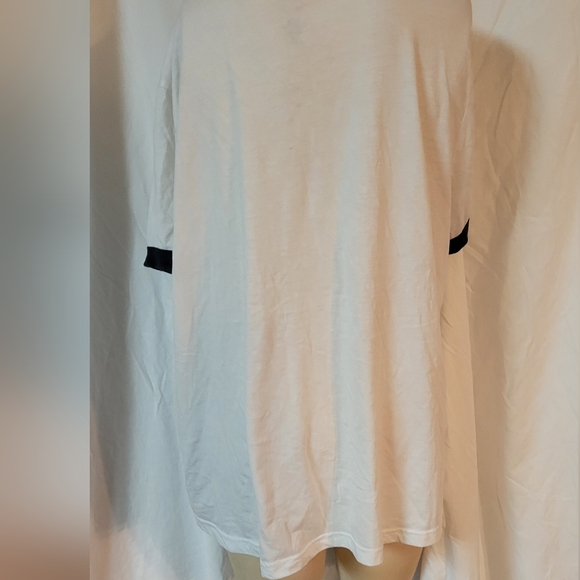 White Tee Mickey Mouse - - Picture 4 of 8